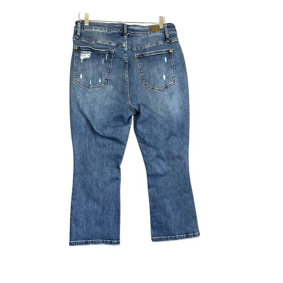 Judy Blue Jeans 16W Capri Fit Jeans Medium Wash Distressed Stretch Casual 22"Leg - Picture 2 of 16